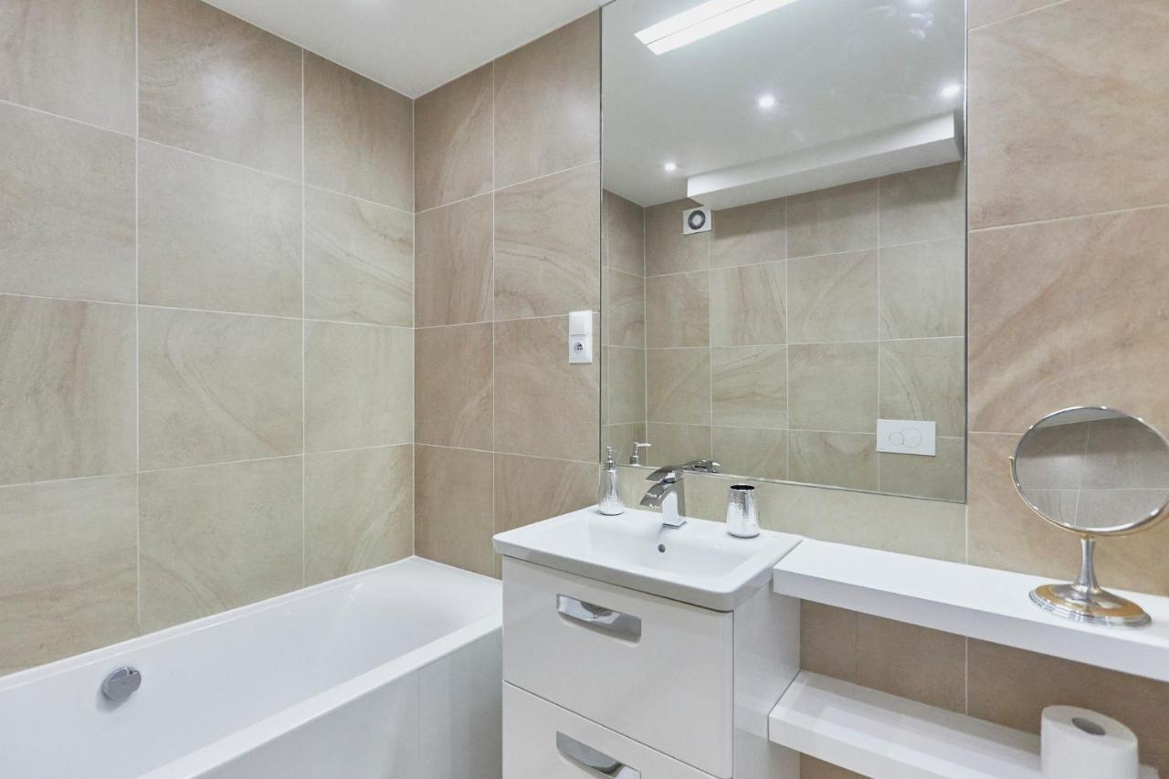 Apartament 70M2 Przy Parku Zdrojowym, Plaza, Centrum. Swinoujscie Exterior foto